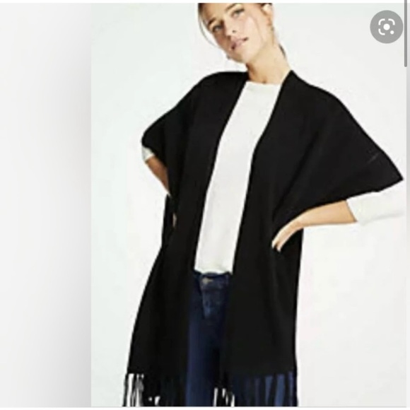 NWT Ann Taylor black fringed shawl poncho cape wrap - Picture 2 of 6